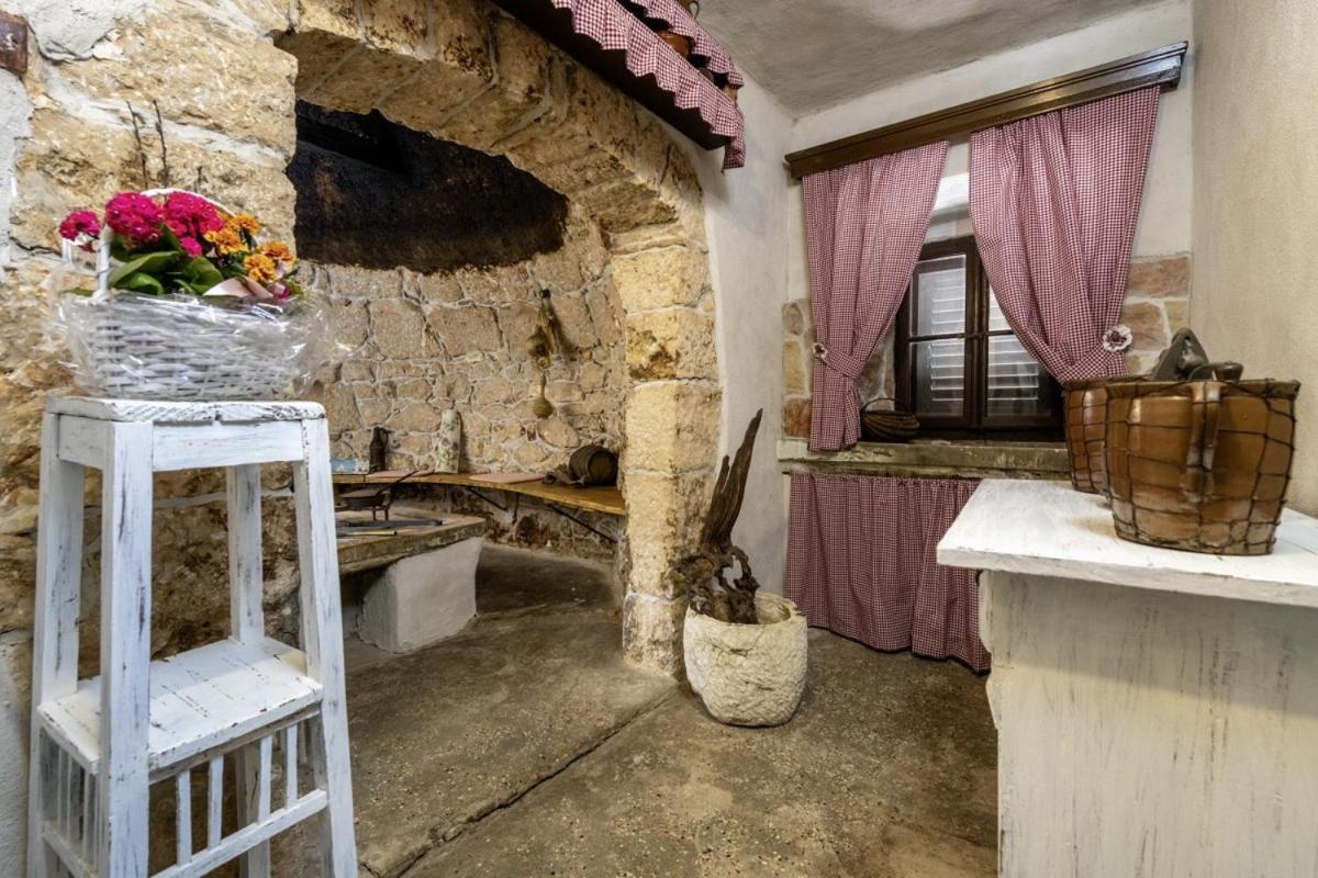 Villa Marina Plomin In Plomin - Haus Fuer 6 Personen Exterior foto